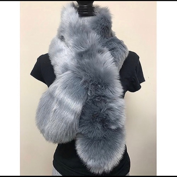 47” Silky & Plush Quality Faux Fur Scarves, NWT - Picture 4 of 7